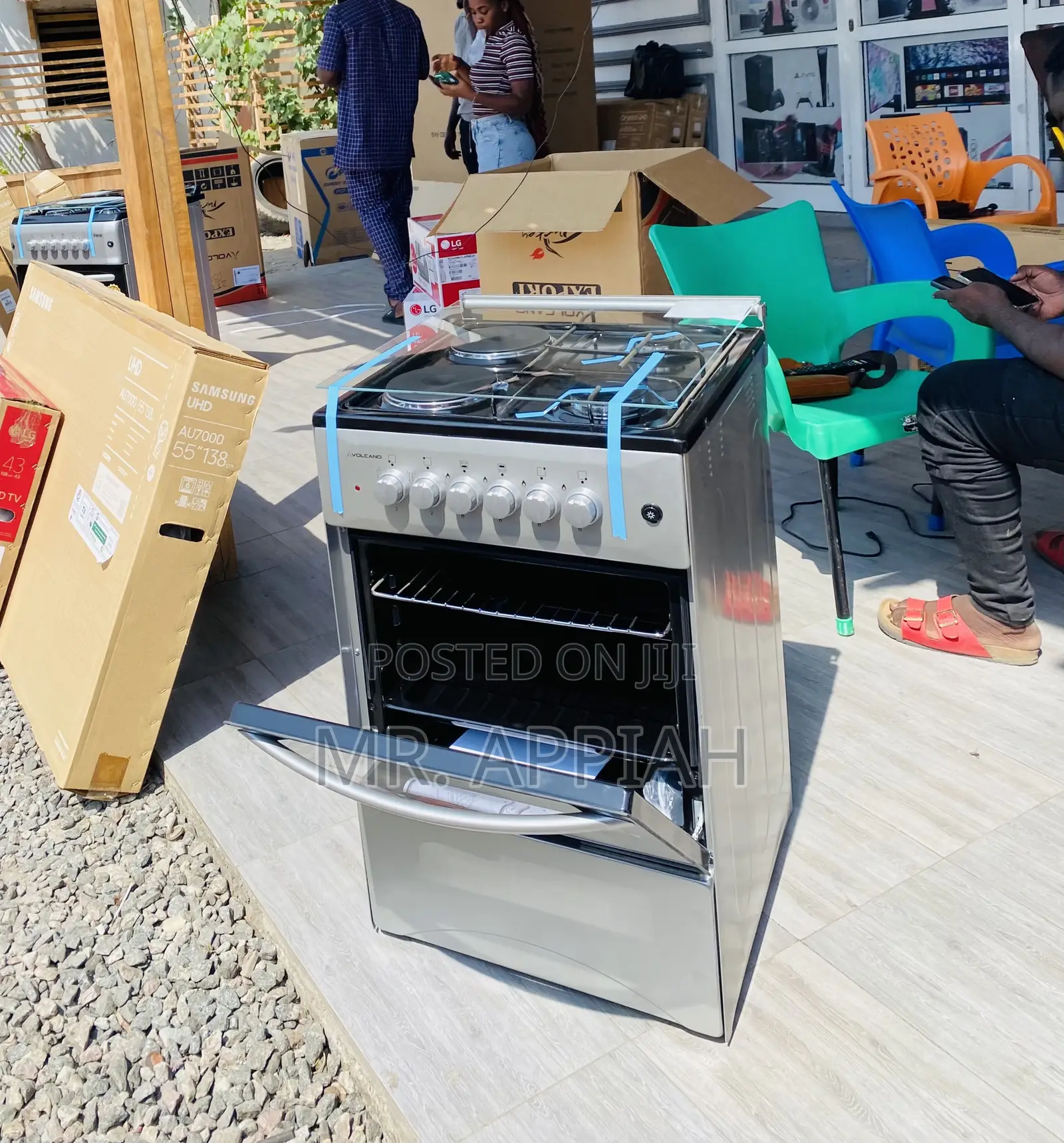 Elegantly Designed Volcano 50x50 2 Electric + 2 Gas Cooker.