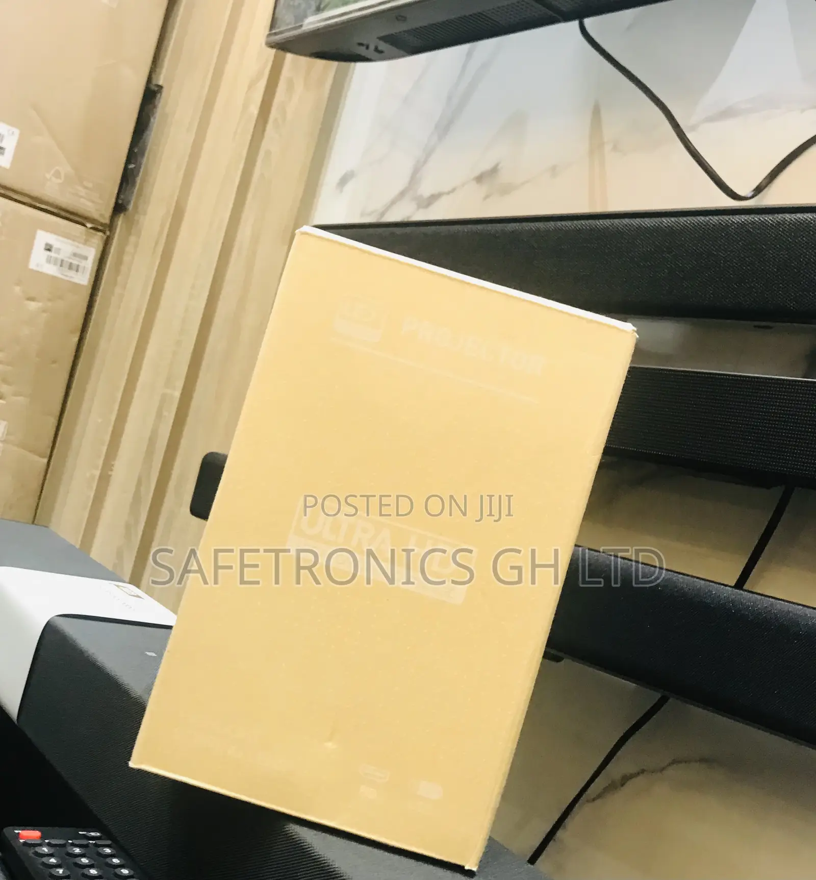 Affordable Ultra HD Led Source Projector 