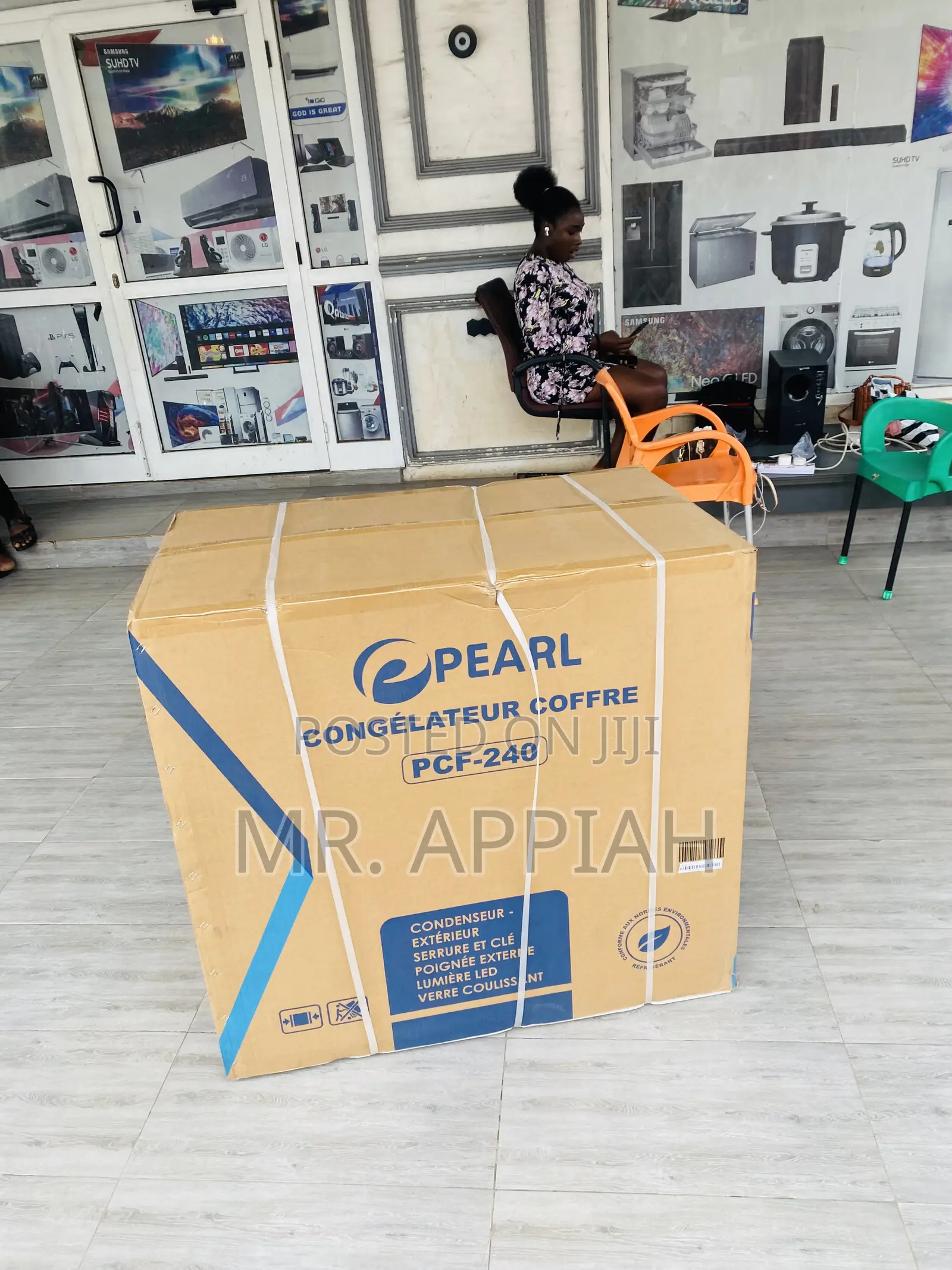 Shop Classic Pearl PCF-240 Single Door Freezer(200L).