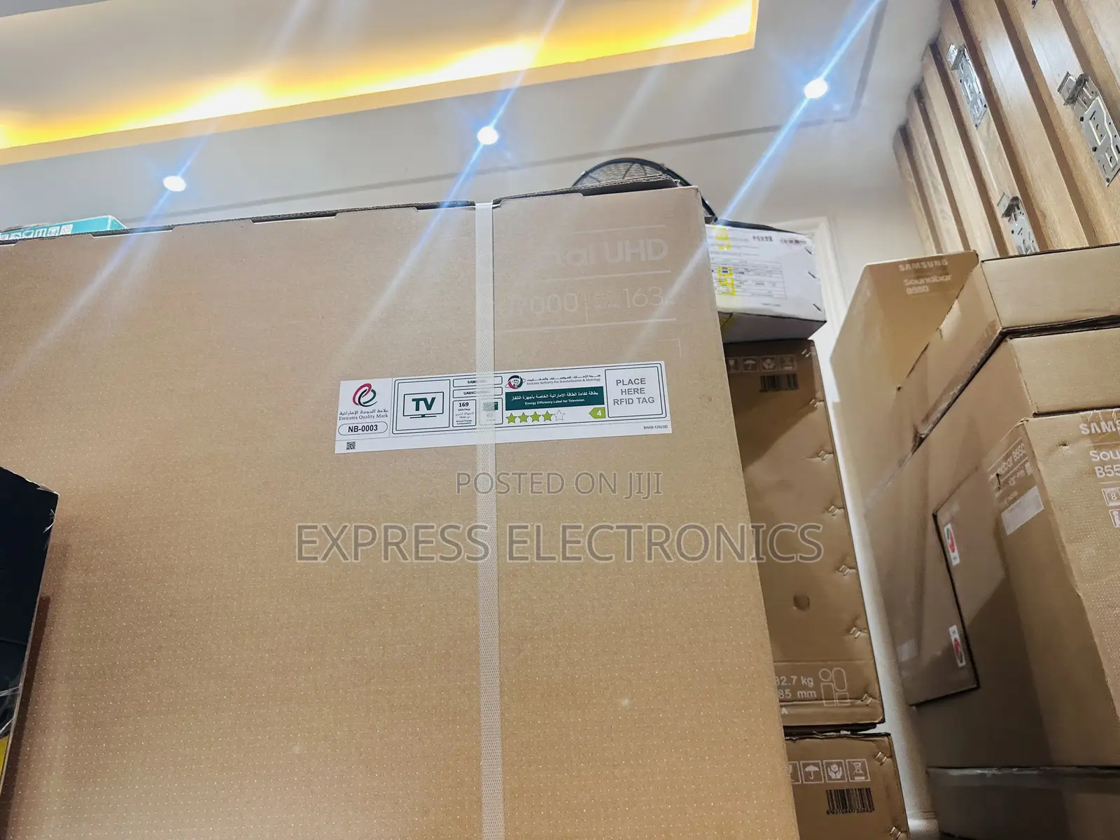 True to Life Color UHD Smart Samsung 65”Cu8000 Television