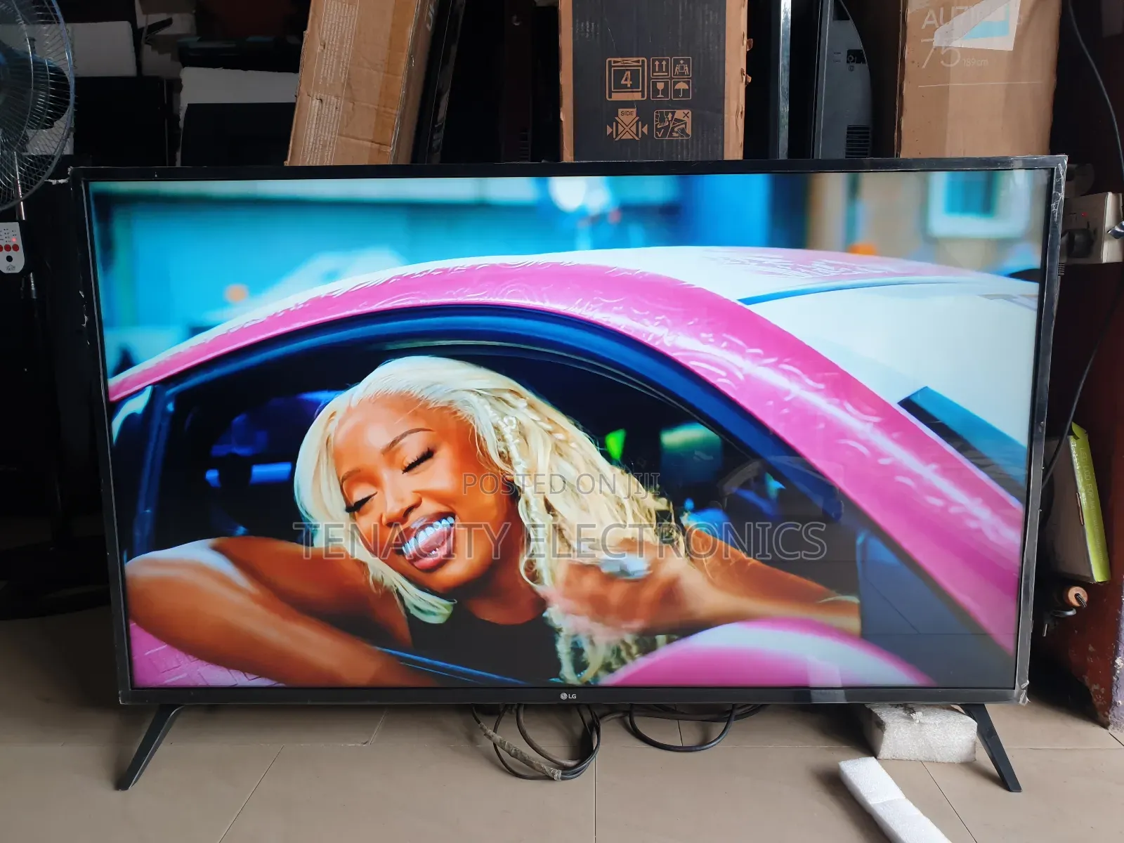 2022/50"Lg Uhd HDR Smart Satellite Tv