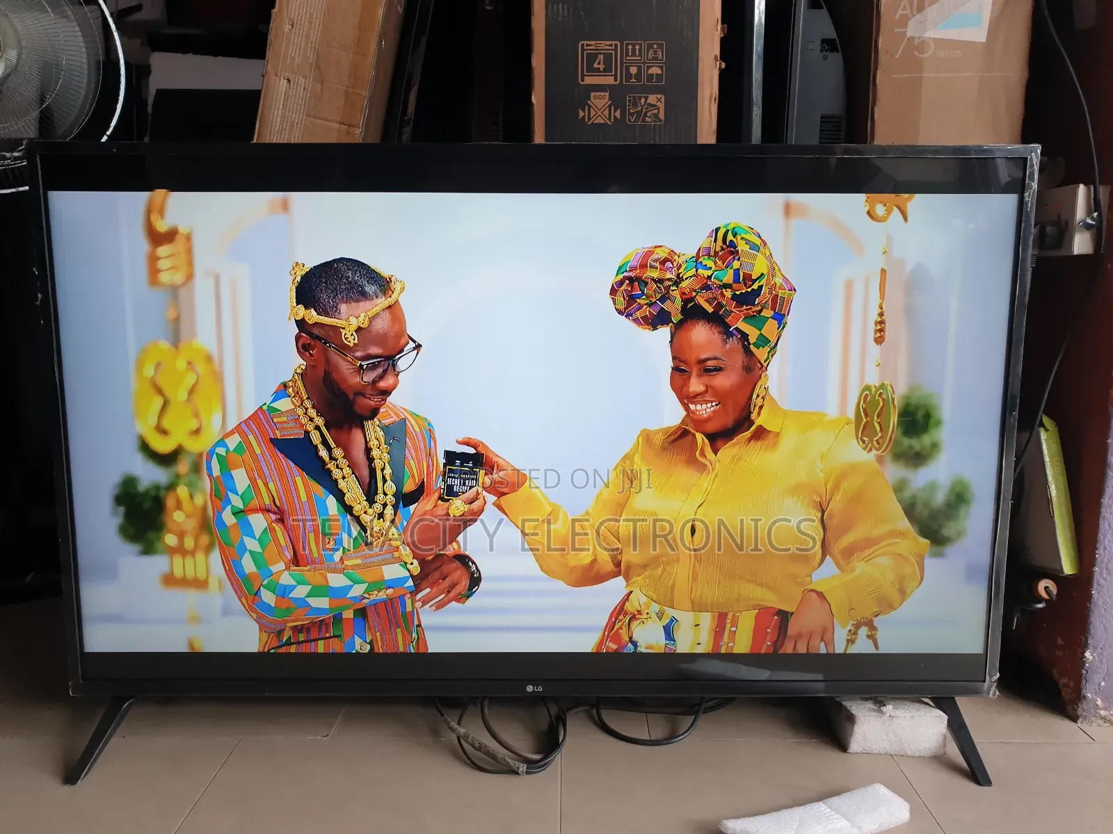 2022/50"Lg Uhd HDR Smart Satellite Tv