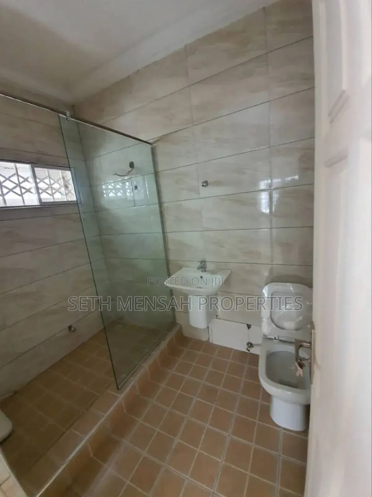 4bdrm House in Spintex for sale