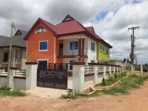 5bdrm House in Kronum Afrancho, Kumasi Metropolitan for sale