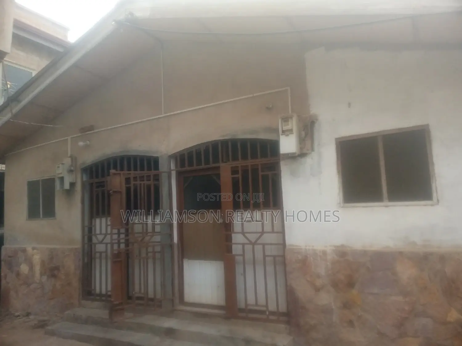 1bdrm Apartment in Community 18 Area, Spintex for rent