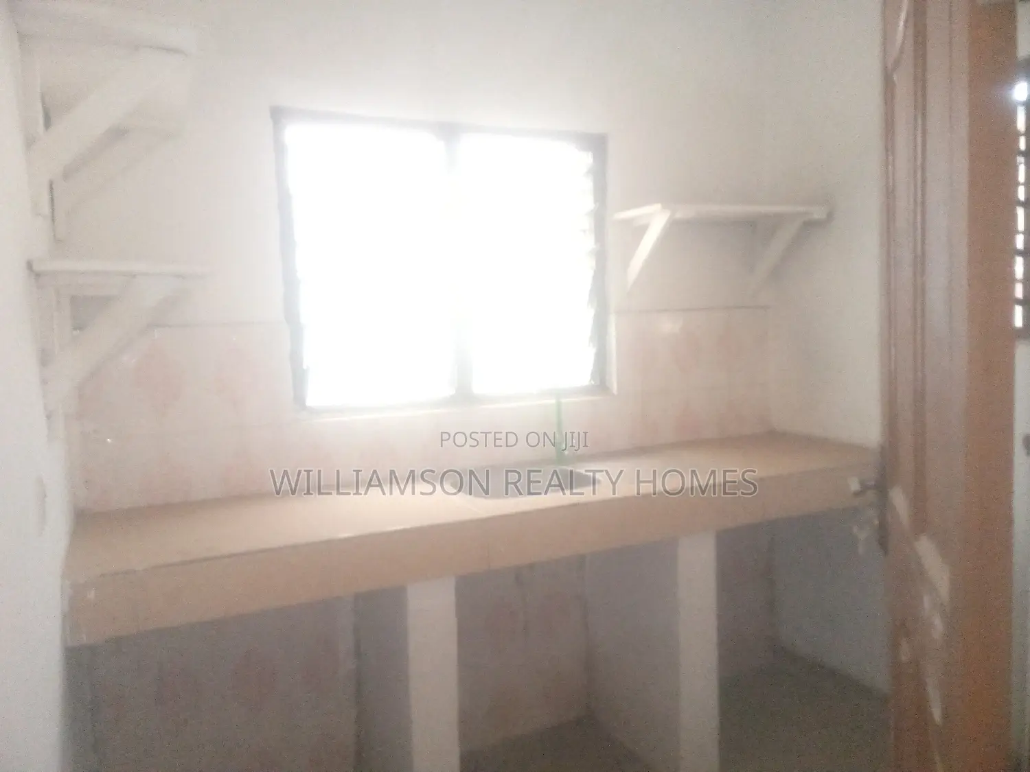 1bdrm Apartment in Community 18 Area, Spintex for rent
