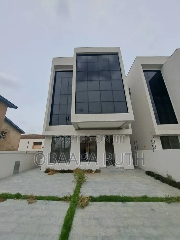 4bdrm Duplex in Anc, American House for rent