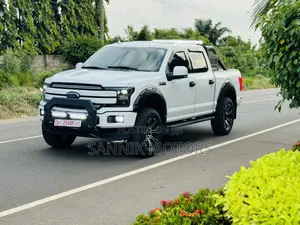 Photo - Ford F-150 2019 White