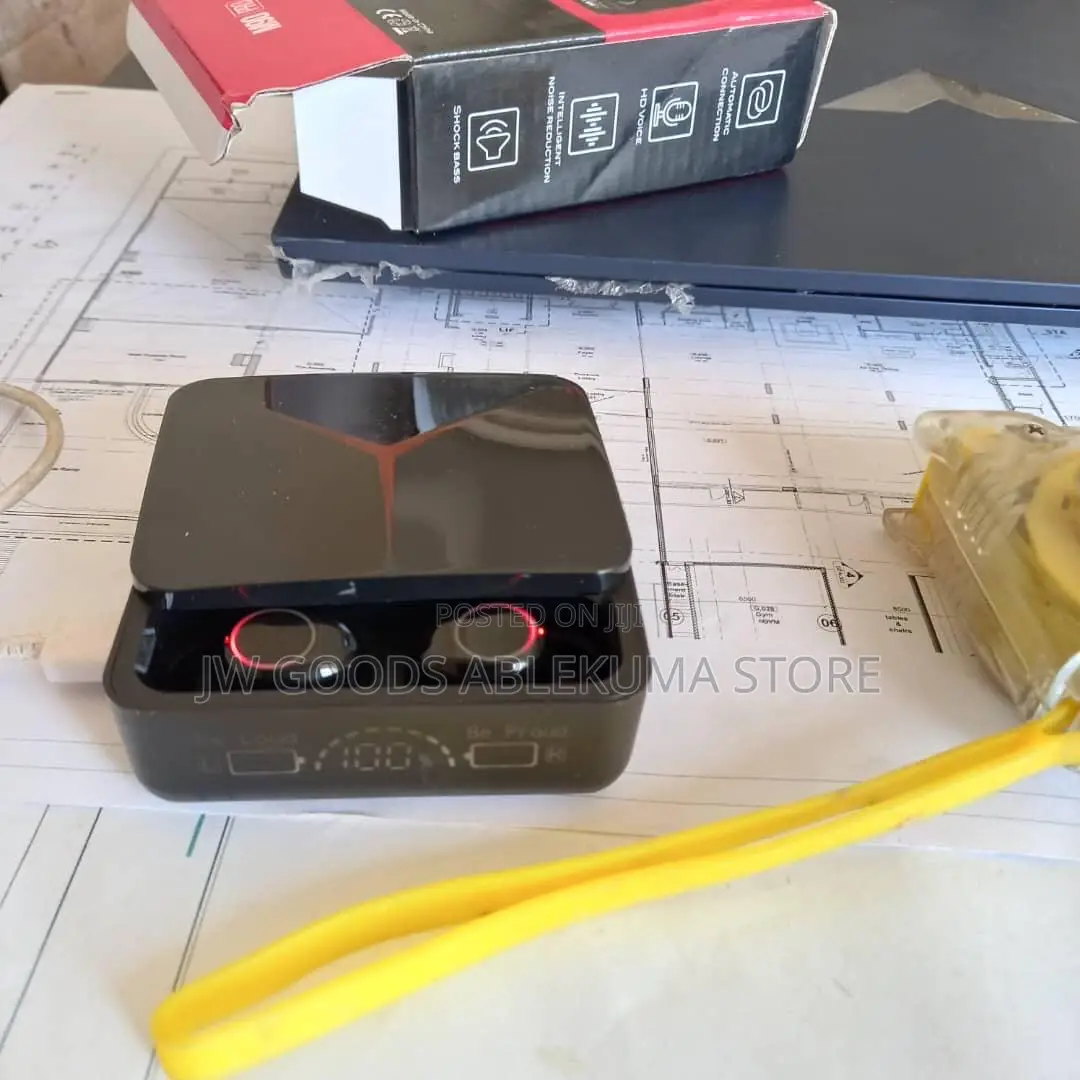M90 Pro Bluetooth Earbuds With Powerbank