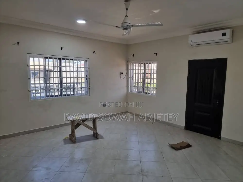 3bdrm House in Bushroad, Teshie for rent