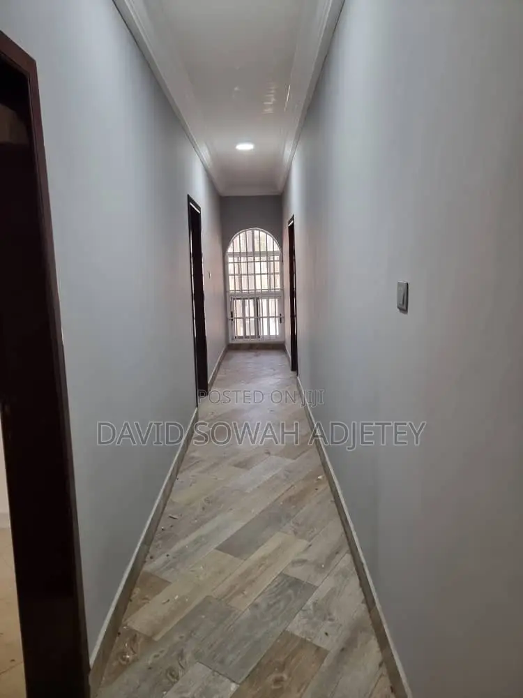 3bdrm House in Bushroad, Teshie for rent