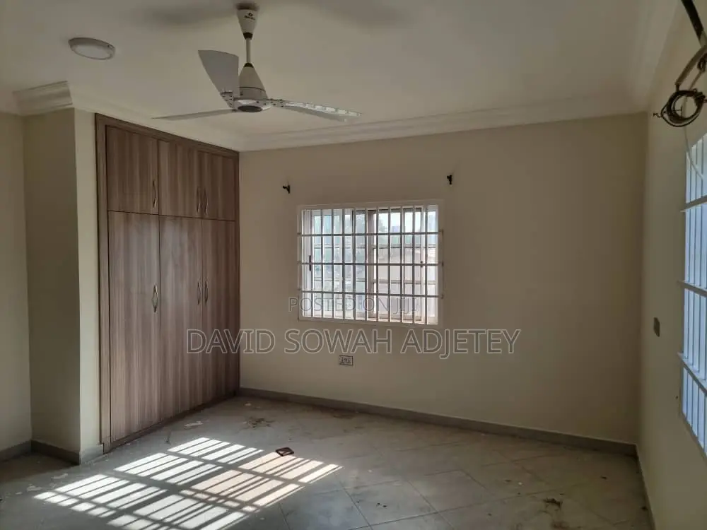 3bdrm House in Bushroad, Teshie for rent