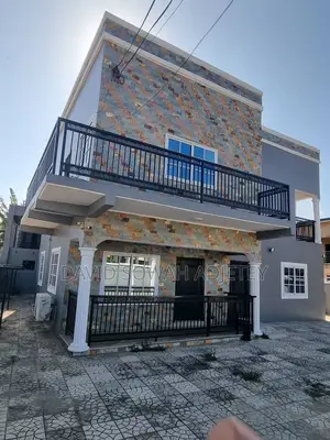 3bdrm House in Bushroad, Teshie for rent