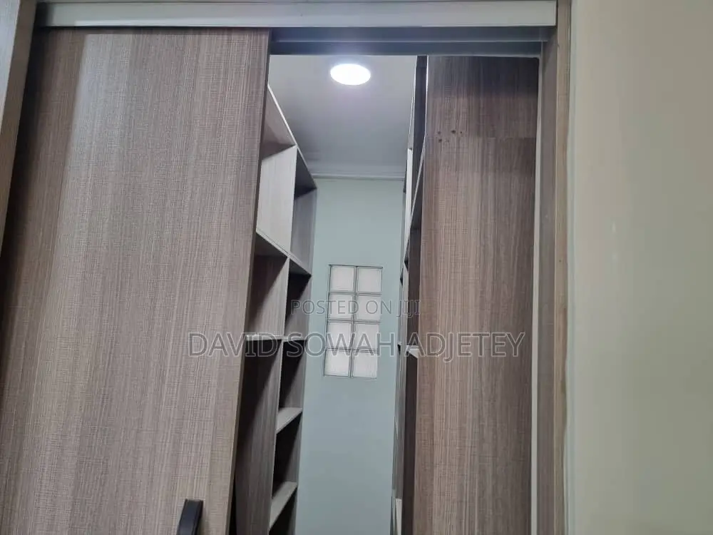 3bdrm House in Bushroad, Teshie for rent