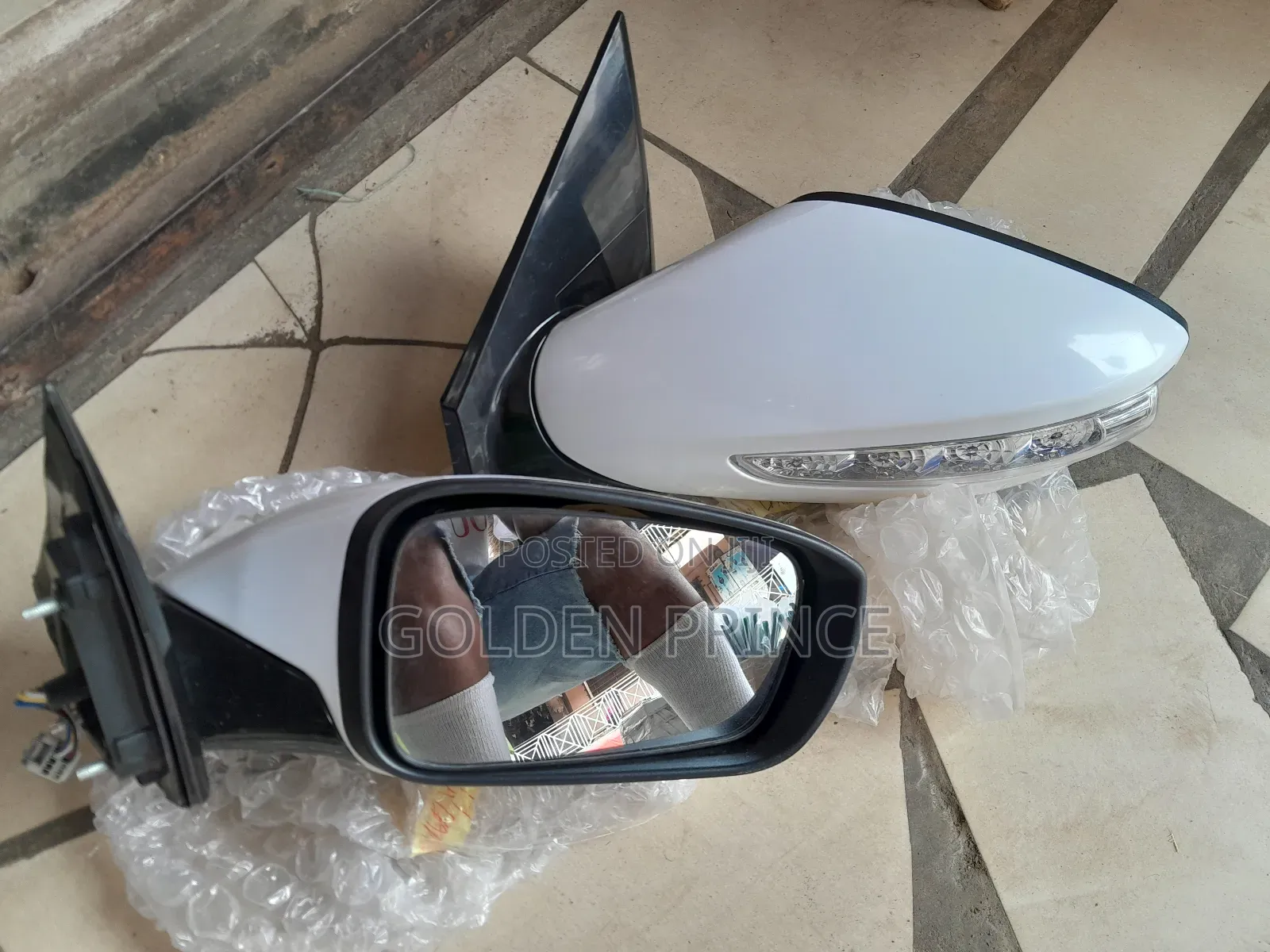Sonata 012-013 Mirror With Lights