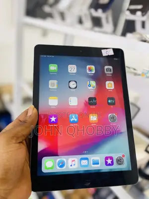 Apple iPad Air 16 GB Gray
