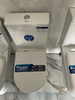 Press Top Water Closet, Frencia Brand