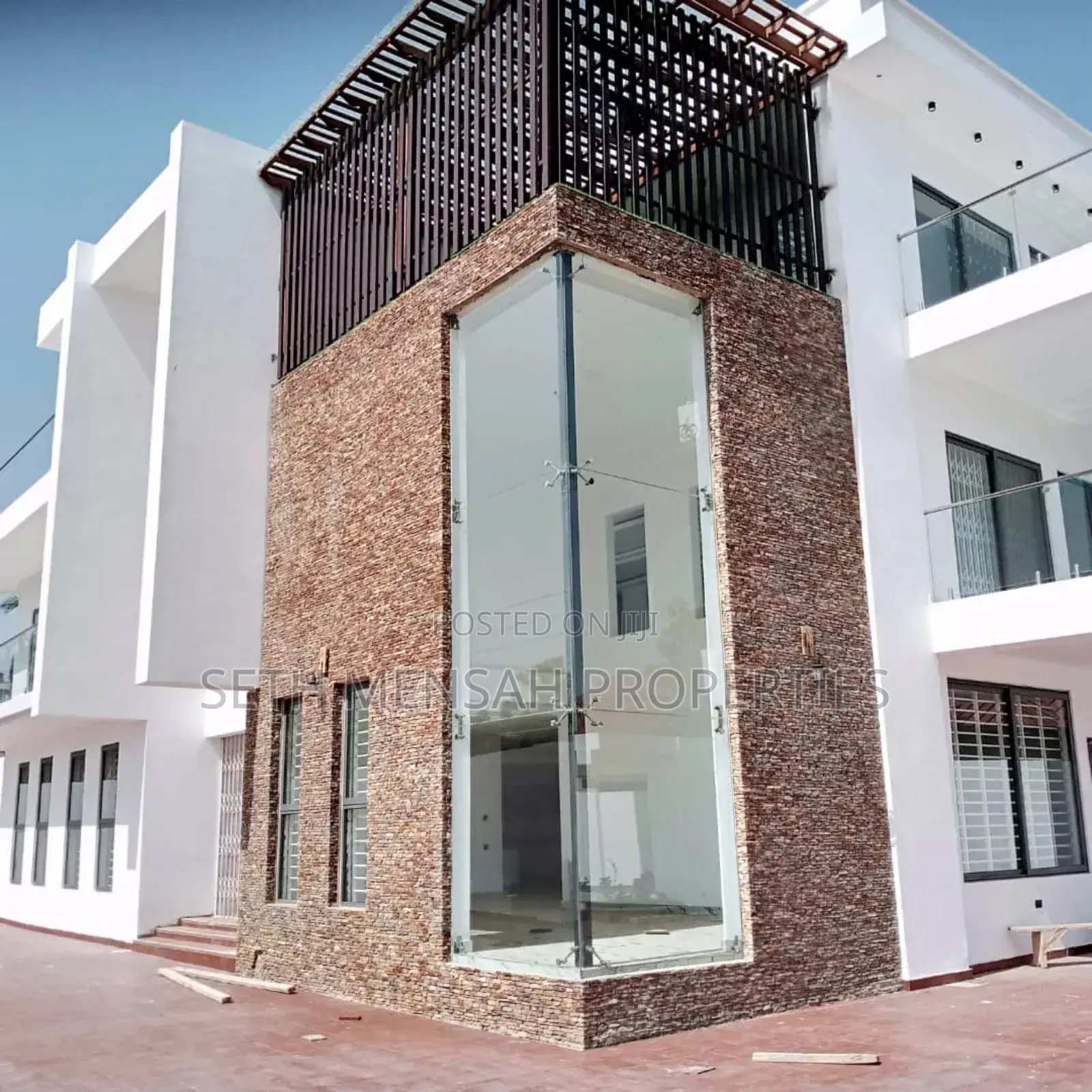 7bdrm House in Trassaco, Accra Metropolitan for sale