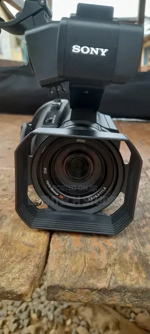 Sony PXW-X70 Sdi Hdmi Camcorder for Rent