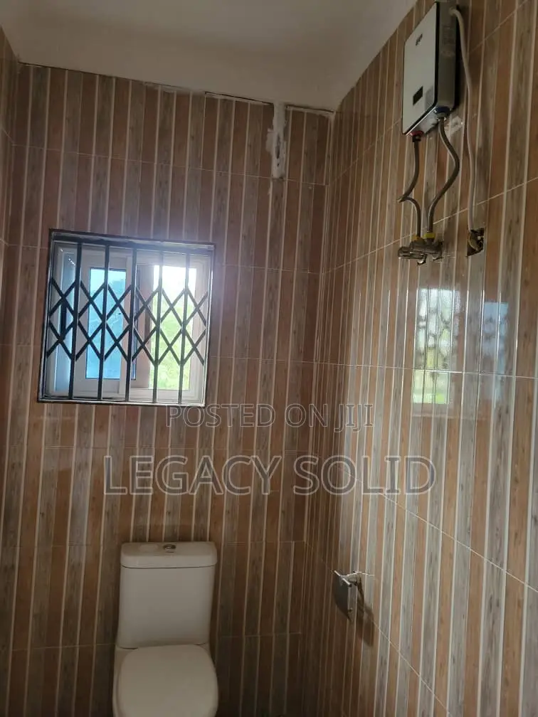 2bdrm Apartment in Legacy Solid Real, Ledzokuku-Krowor for rent