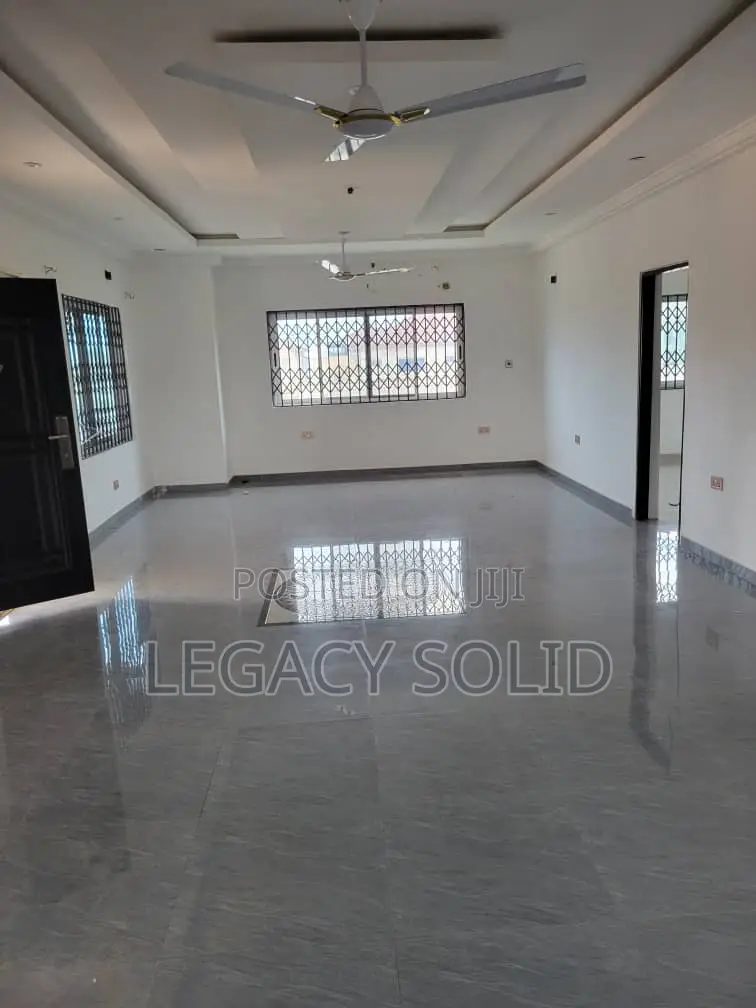 2bdrm Apartment in Legacy Solid Real, Ledzokuku-Krowor for rent