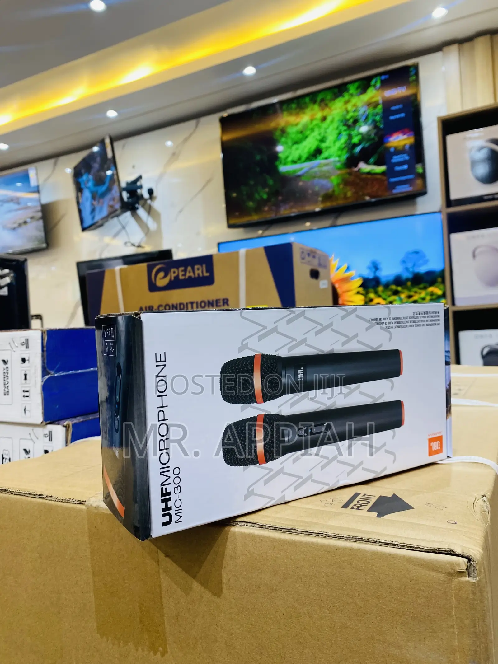 Latest and Affordable JBL Wireless 2 Microphone System.