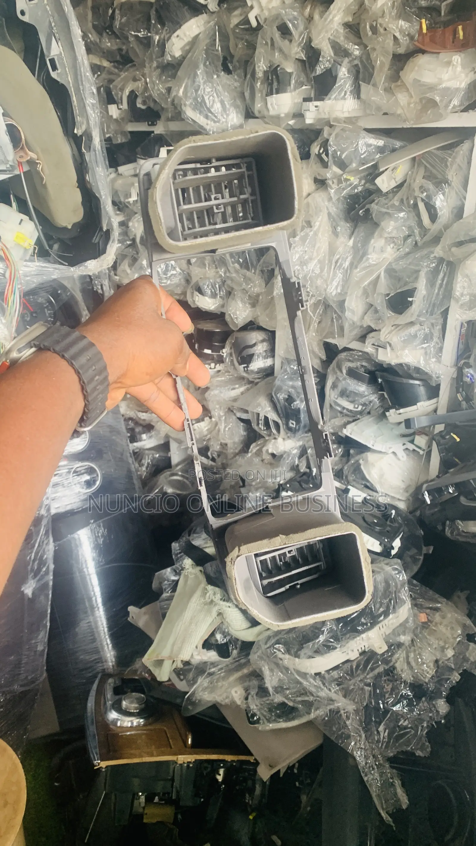 Toyota Corolla 2006 Middle Vent