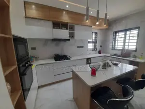Furnished 3bdrm House in Lakeside for sale