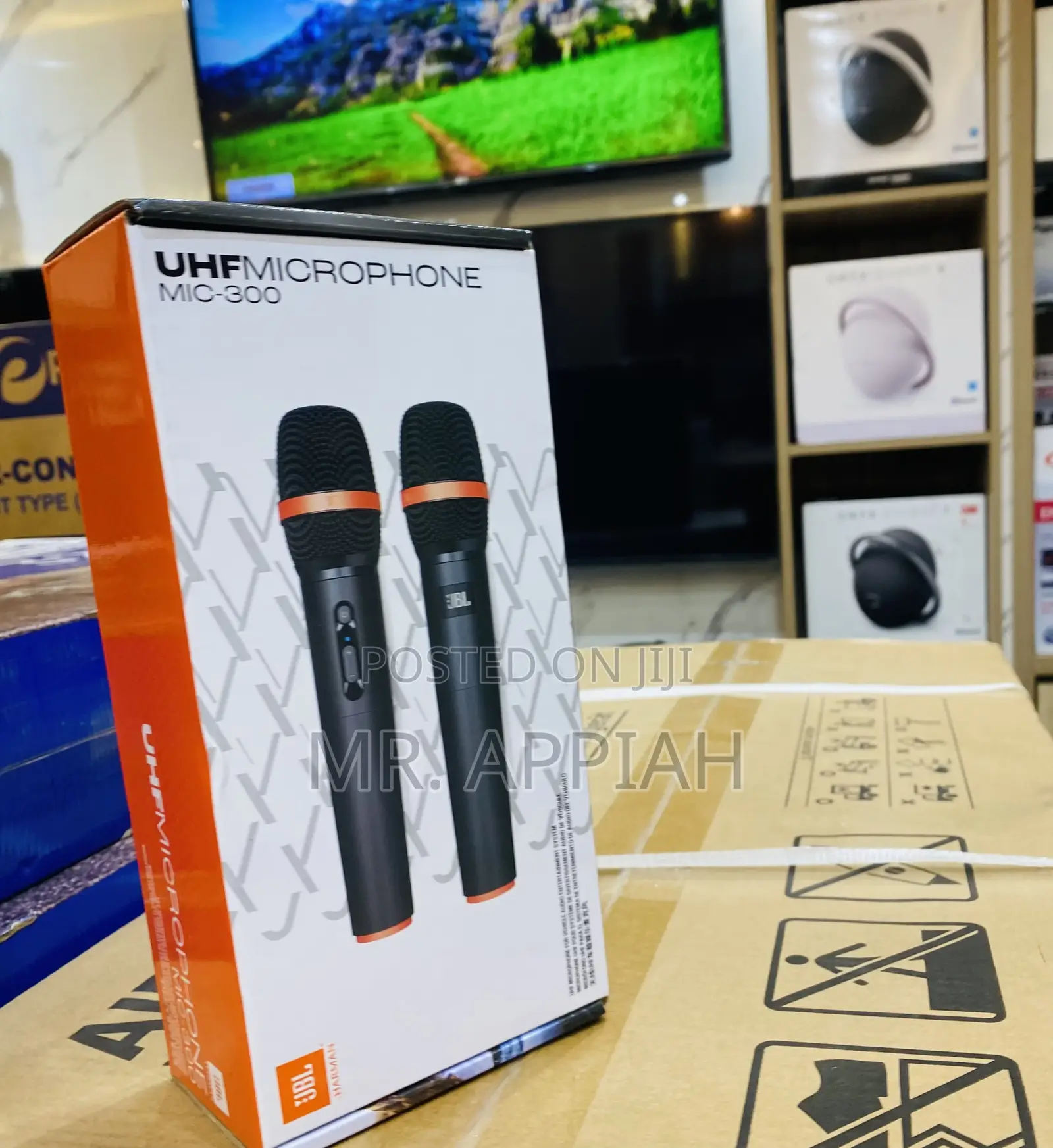 Wireless JBL Two Microphone System(Black).