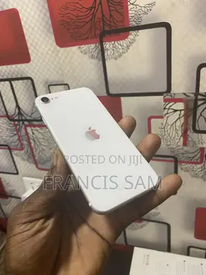 New Apple iPhone SE (2020) 64 GB White
