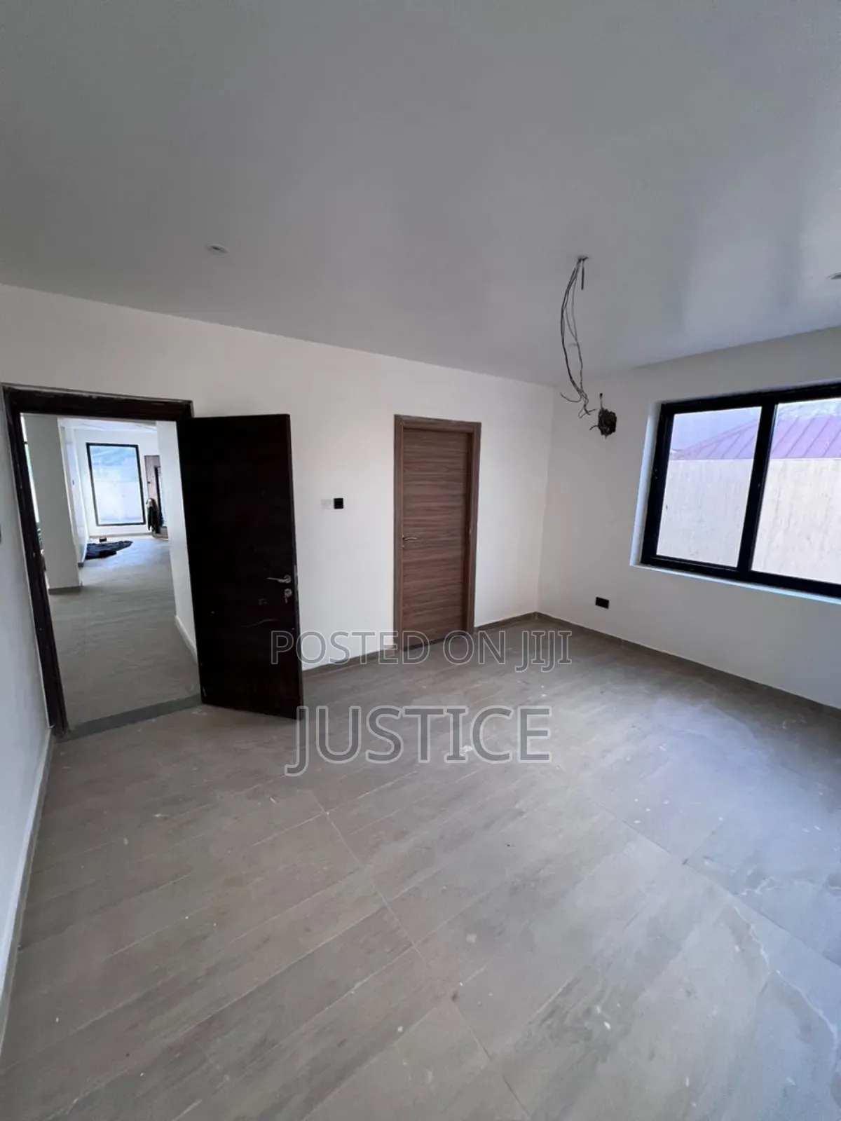 6bdrm Duplex in Abc Achimota for sale