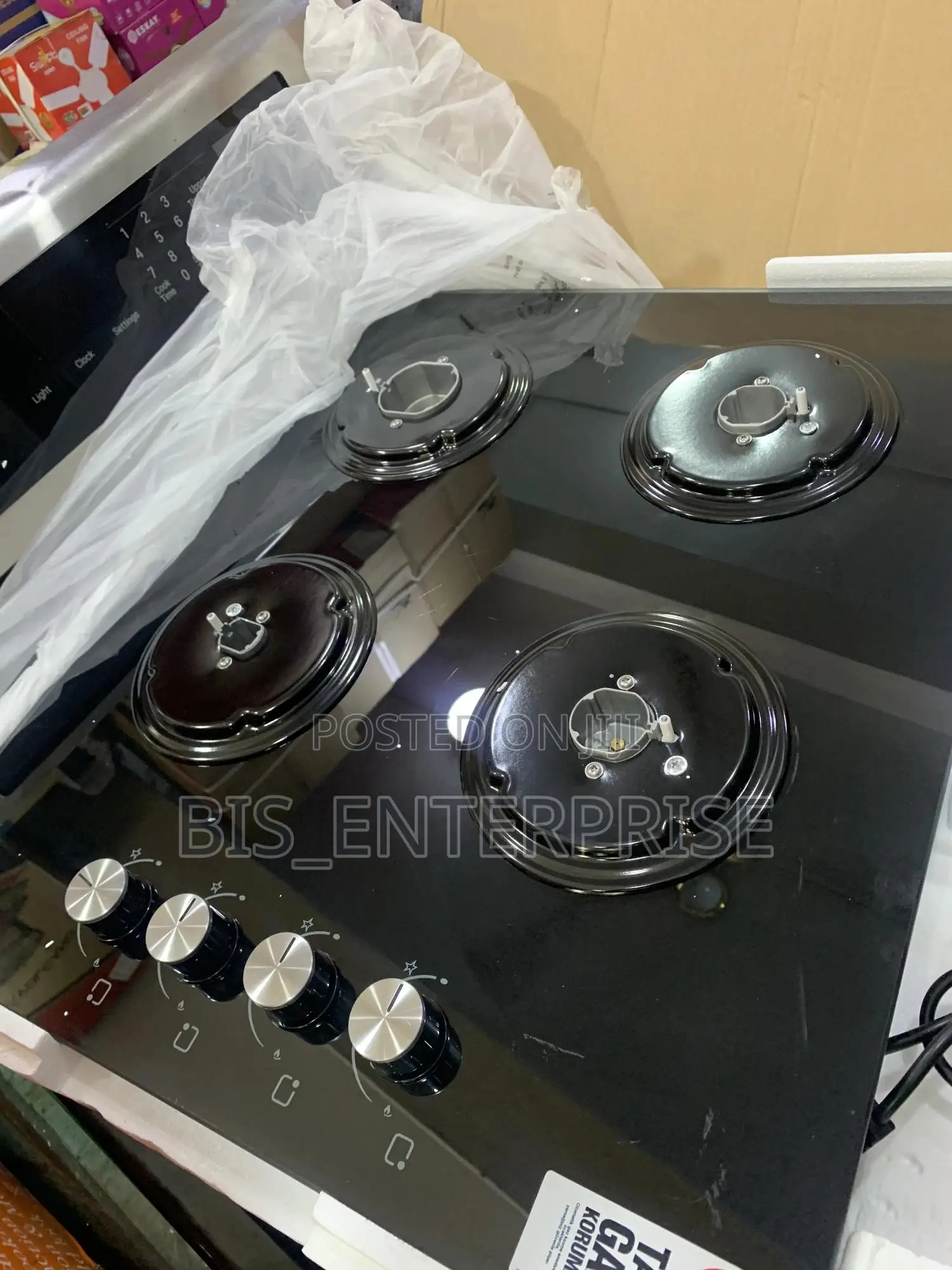 Glass Surface 4 Burner Gas Cooker Built In Black