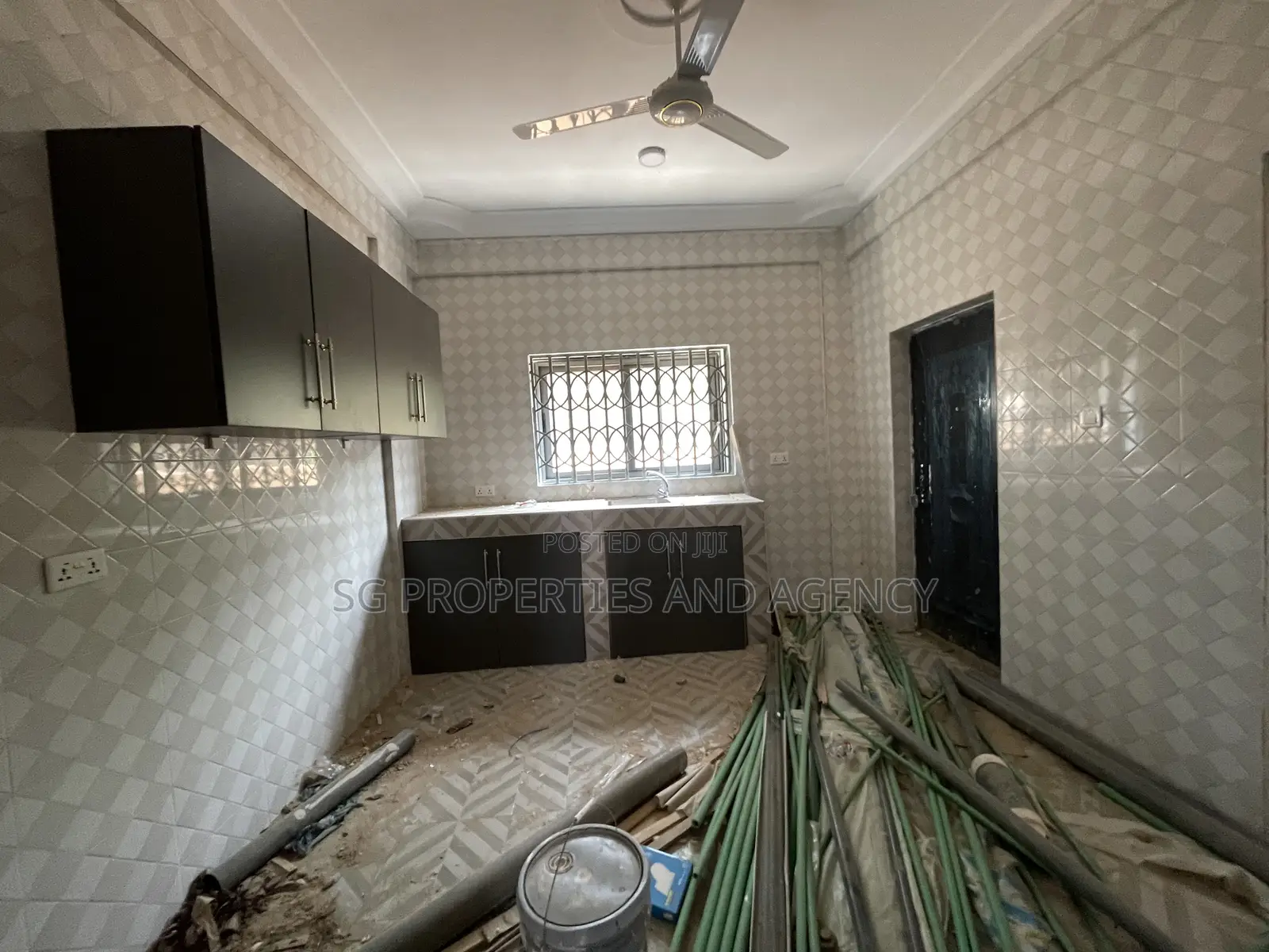 2bdrm Apartment in Manet, Spintex for rent