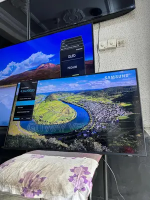 Uk Used Samsung 43” UHD Smart Airslim Bluetooth Tv