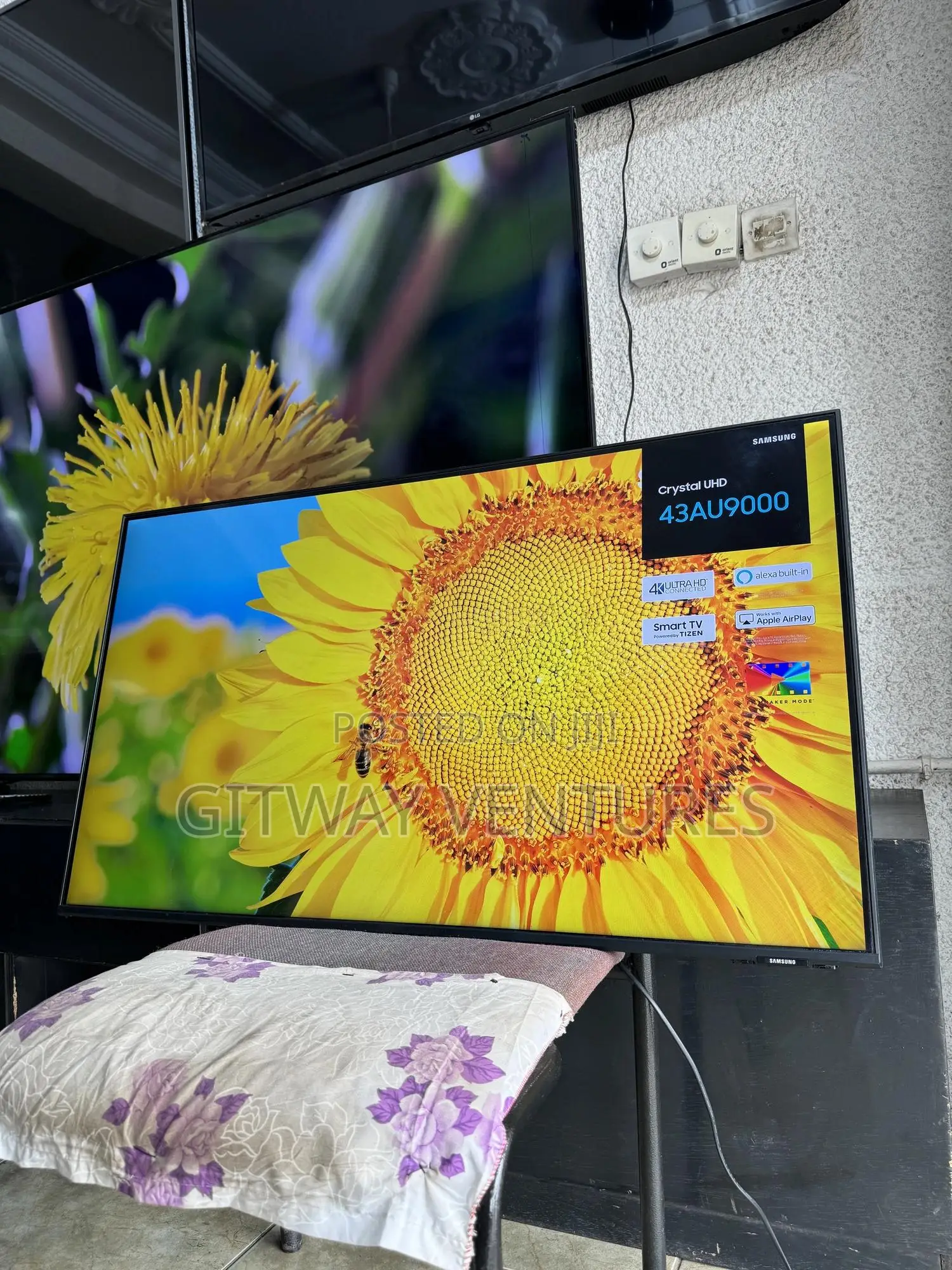 Uk Used Samsung 43” UHD Smart Airslim Bluetooth Tv