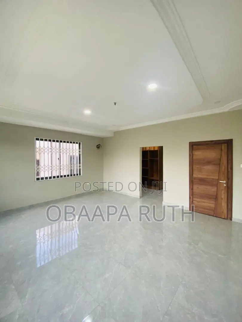 4bdrm Duplex in East Legon Hills, School Junction for rent