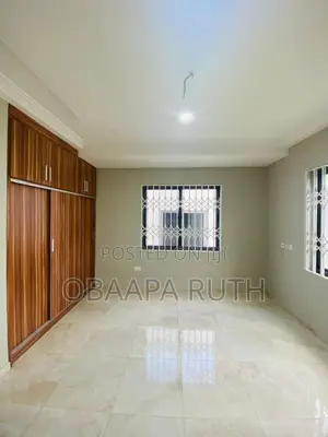 4bdrm Duplex in East Legon Hills, School Junction for rent