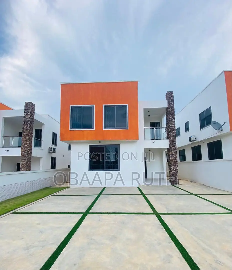 4bdrm Duplex in East Legon Hills, School Junction for rent