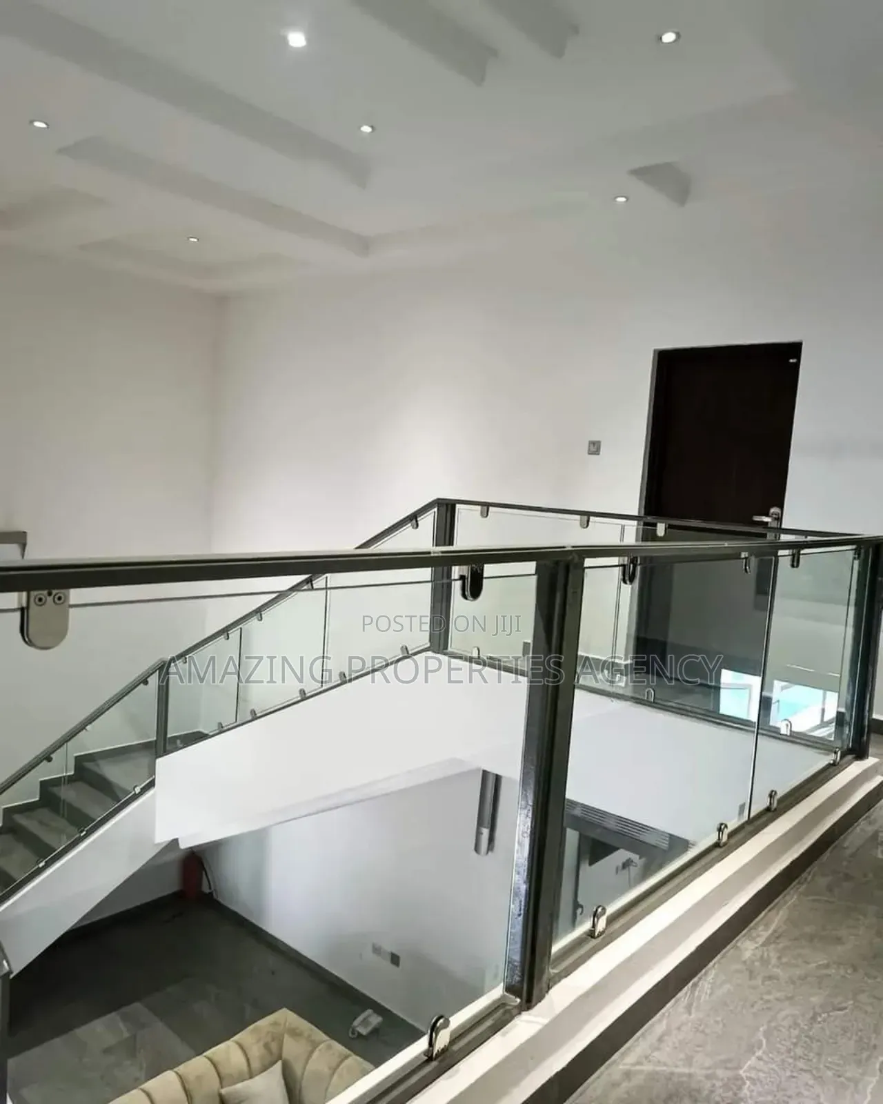 7bdrm House in Airport Residential Area for rent