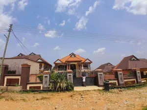 6bdrm House in Afrancho Krobo, Kumasi Metropolitan for sale