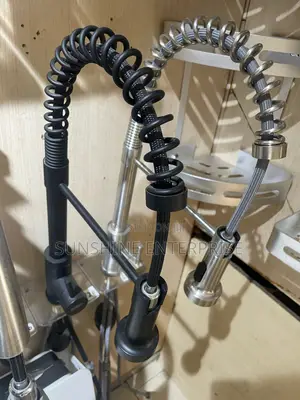 Spring Pull Out Hot And Cold Kitchen Sink Tap