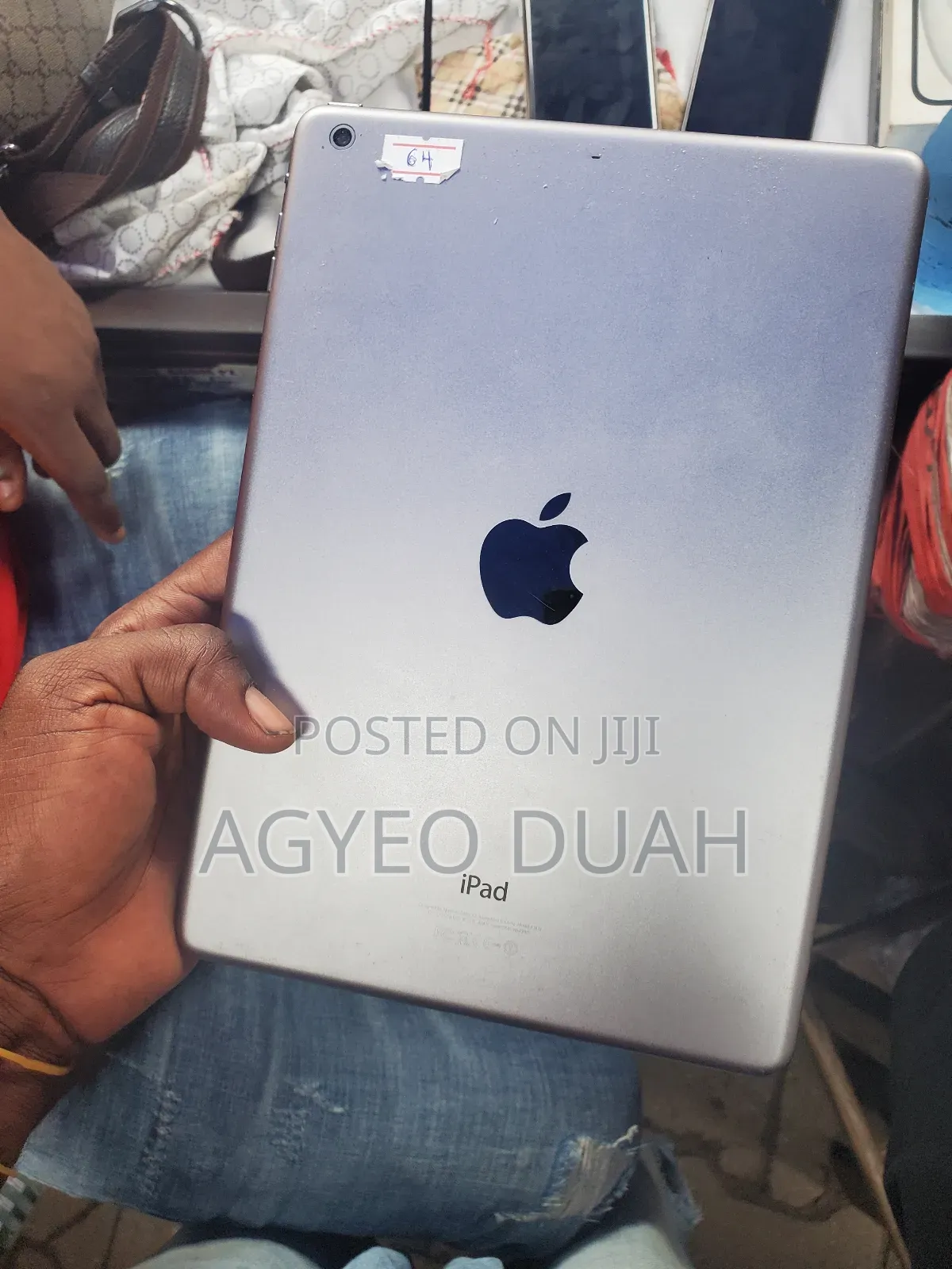 Apple iPad Air 64 GB Gray