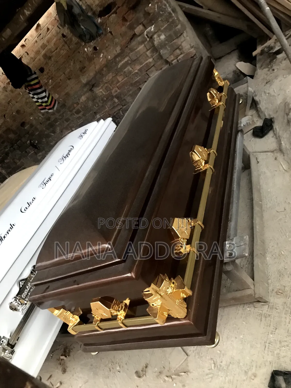 Very Cheap Casket and Coffin for Cool Price Coffe, All White