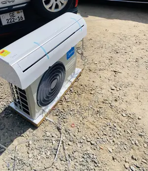 R410 Split Type Midea 2.0hp Air Conditioner.