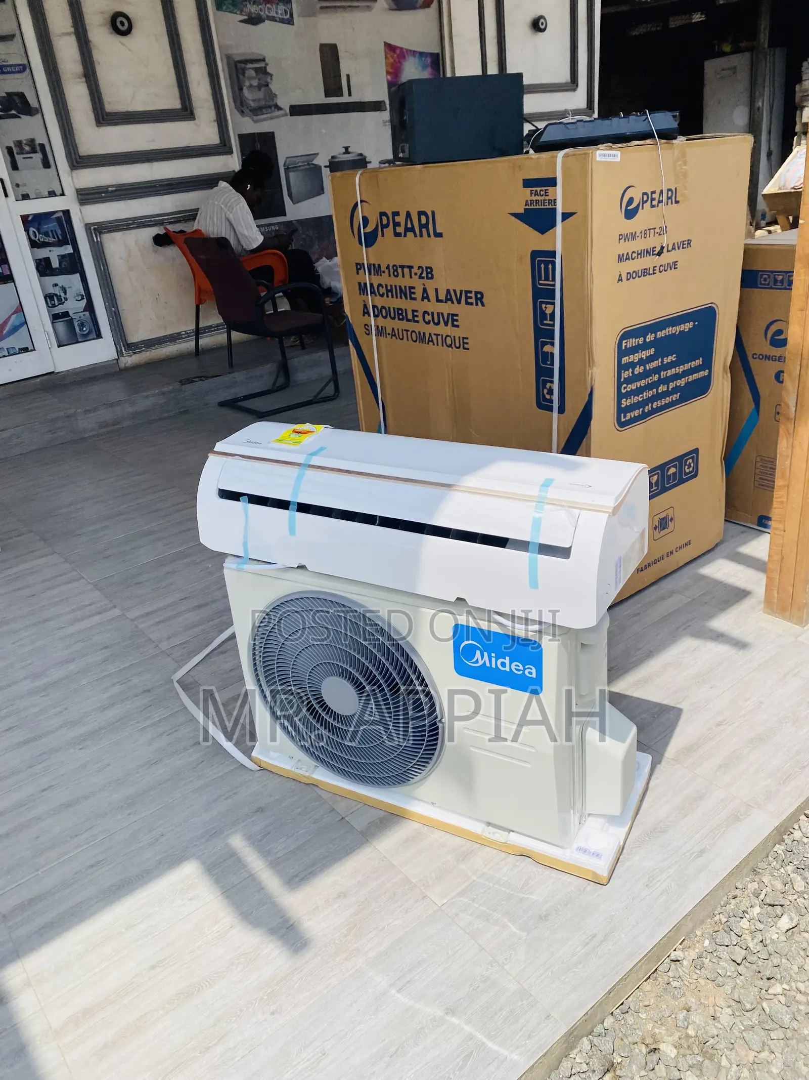 Classic Midea Split Type 1.5hp Air Conditioner(White).