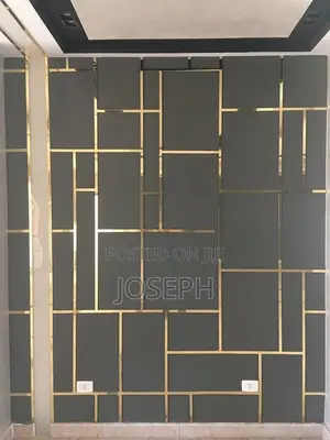 Gold Stripes Wall Design