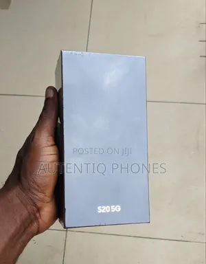 New Samsung Galaxy S20 128 GB Blue