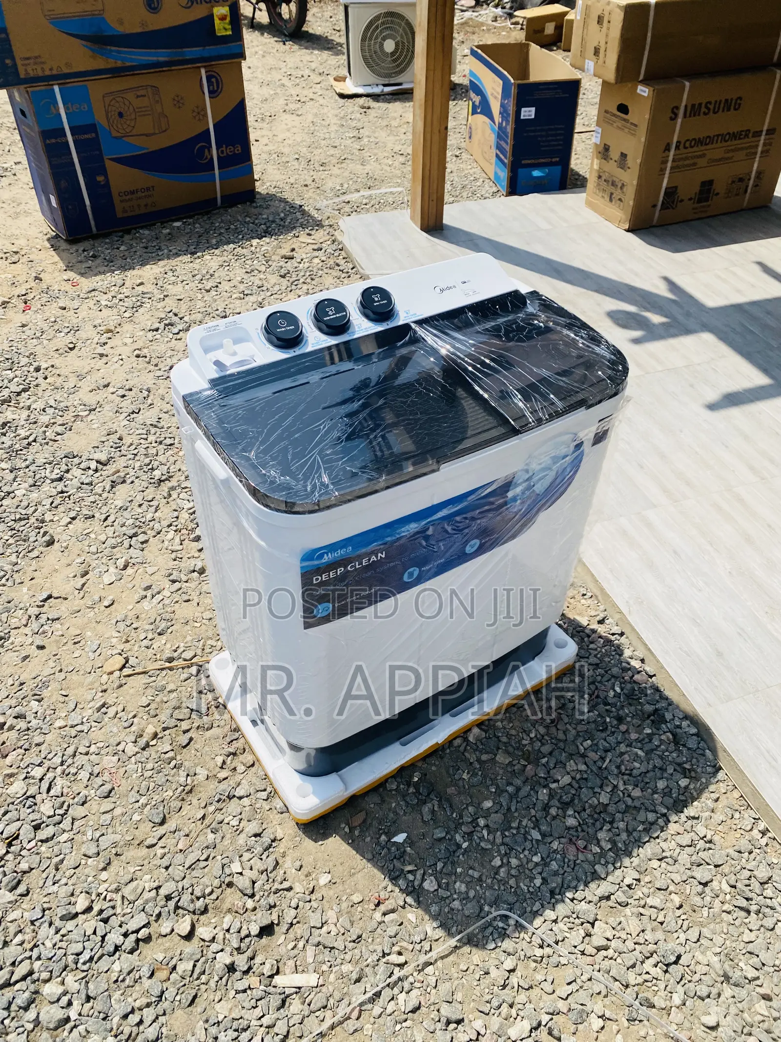 Shop Classic Midea 7kg Semi-Automatic Washing Machine.
