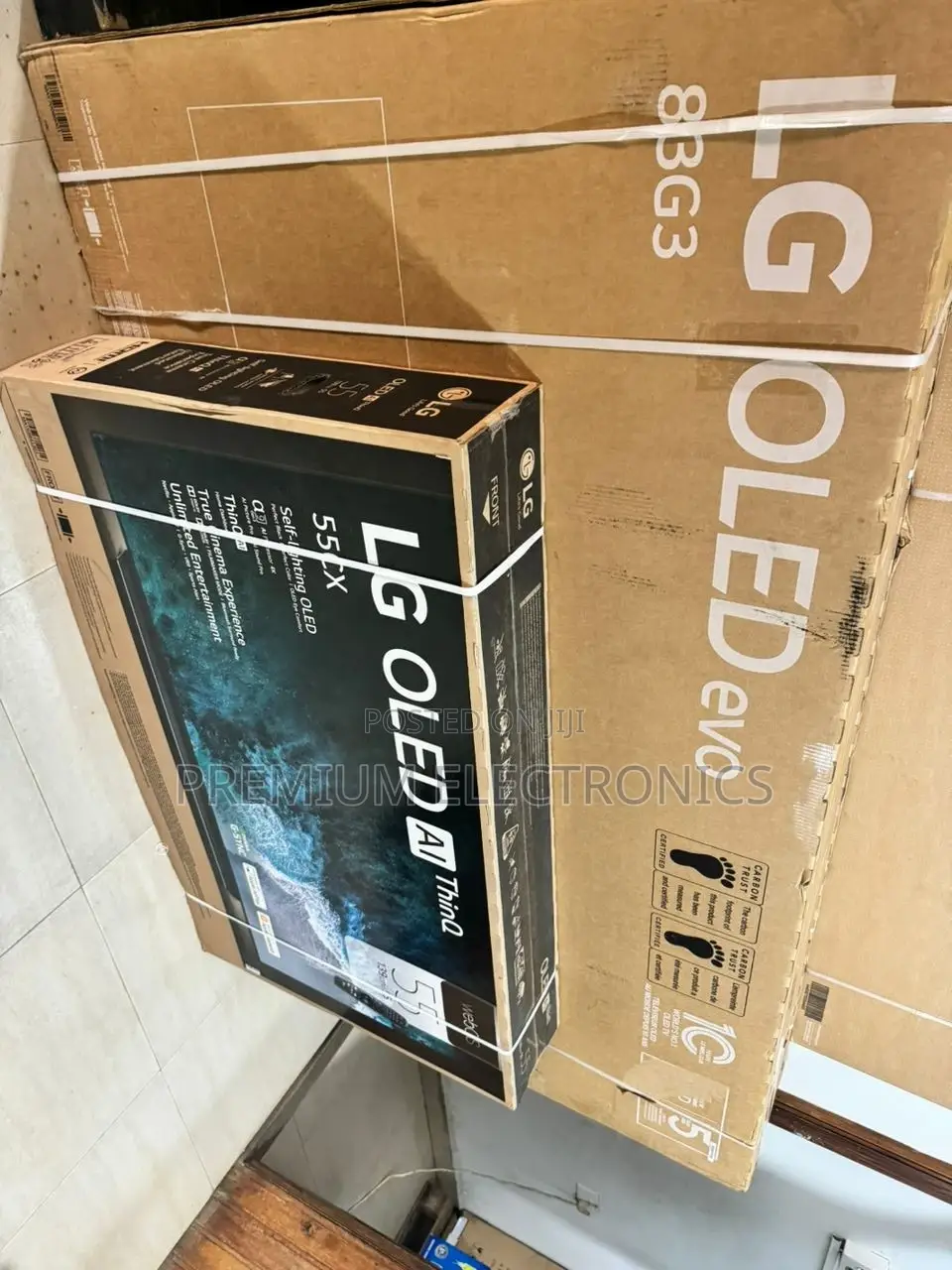 LG the Art of Luxury Living | 83" G3 OLED Thinq Webos TV