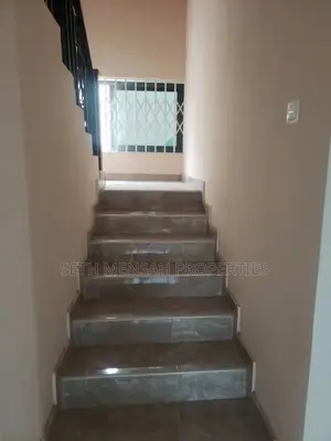 4bdrm House in Pokuase for sale